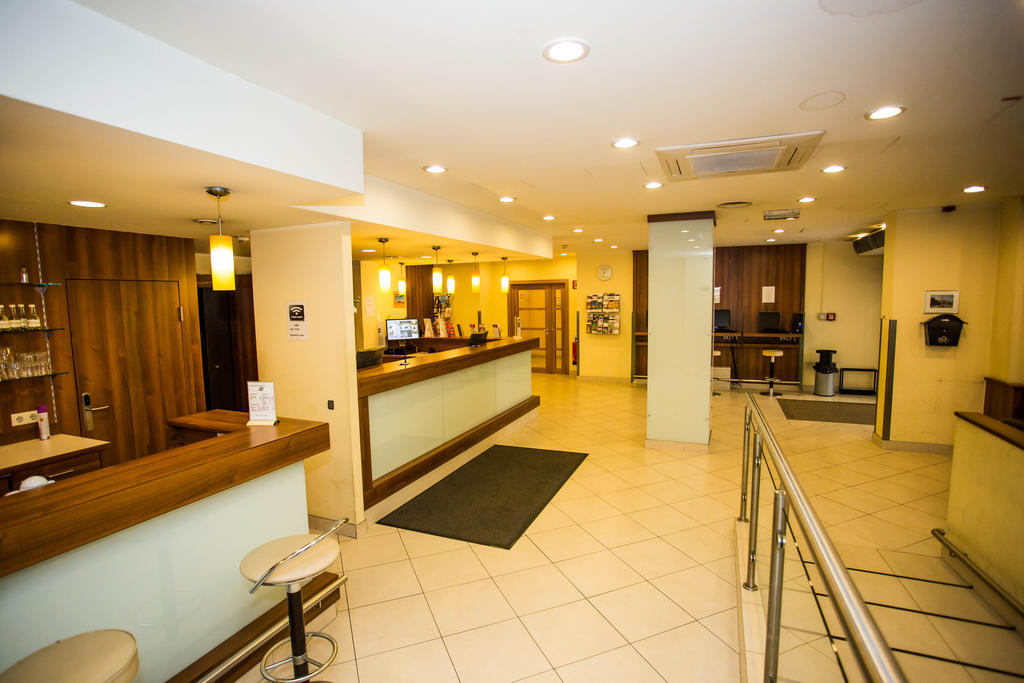 Hotel Geblergasse Вена Экстерьер фото